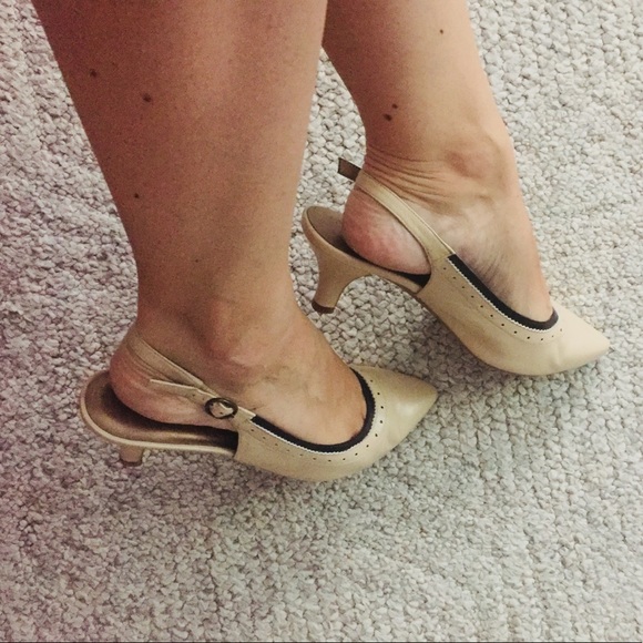 Vigotti Black and Tan Slingback Heels - Picture 7 of 8